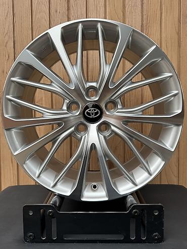 диски camry 50: Литые Диски R 18 Toyota, Комплект, отверстий - 5, Новый — 1