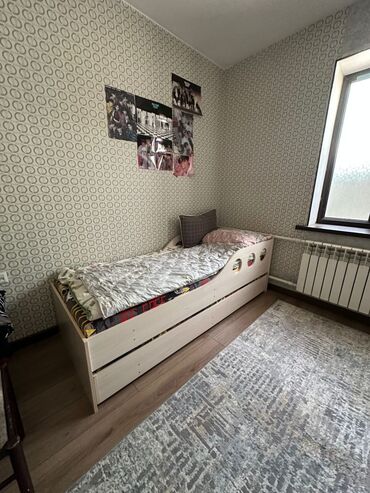 кресло кровать бу: Детская/подростковая мебель: выкатная кровать + модульный шкаф-стенка