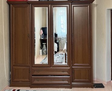 шкаф для одежды деревянный: Кийим салуучу шкаф, Колдонулган, Түз