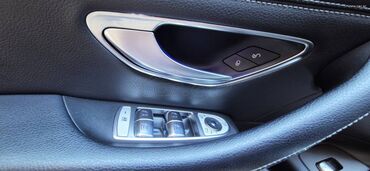 Mercedes-Benz: Mercedes-Benz E 220: 2.2 l. | 2017 έ. Λιμουζίνα — 22