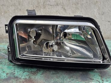 Передние фары: Передняя правая фара Audi 1998 г., Б/у, Оригинал, Германия — 2