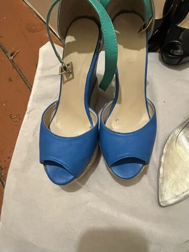 вечерние платья баку инстаграм: Mavi platforma espadril sandal - Açıq burunlu, mavi üst hissə - Yaşıl