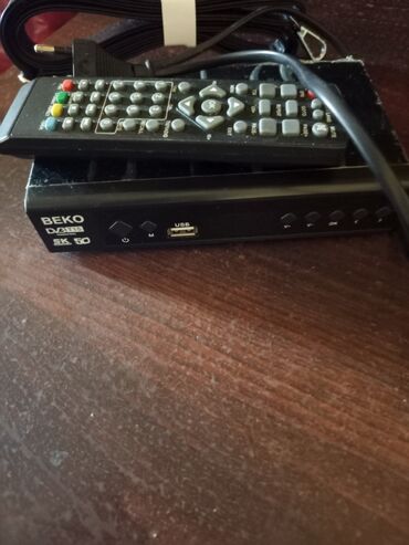 TV tünerlər və resiverlər: BEKO SK50 DVB-T/T5 rəqəmsal TV tuner - Model: BEKO SK50 - Rəqəmsal