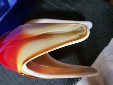 Stare vaze i dekor: Vaza rucni rad Dragan Drobnjak iz 70ih.god. Vaza duvano staklo,bez — 8