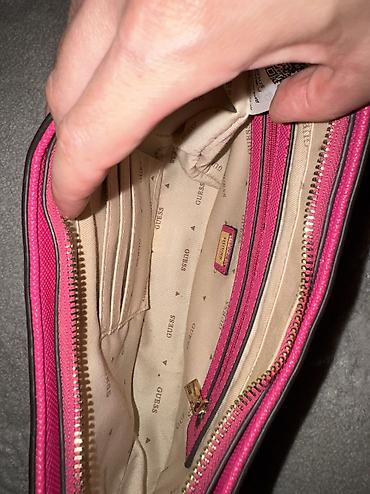 dior ceger torba: Guess tasnica original nova nekoriscena.Listajte slike — 6