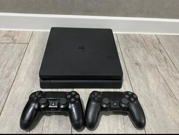 плейстейшен 4 слим цена бишкек: Продаю PlayStation 4 Slim (черная) с двумя геймпадами DualShock 4