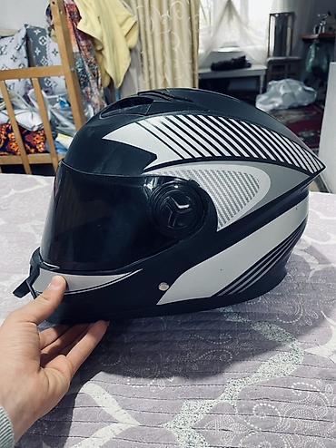 Шлемы: Продаю шлем полноразмерный мотоциклетный шлем с затемнённым визором — 3