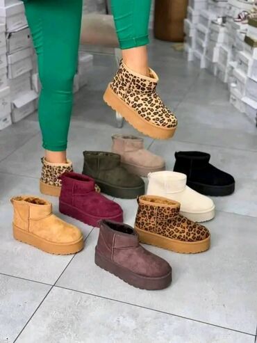 sprej za ugg cizme: Ugg mini boots, 39