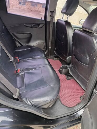 Chevrolet: Chevrolet Spark: 2017 г., 1 л, Автомат, Бензин, Хэтчбэк — 1