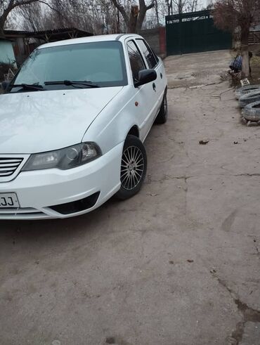 нех: Daewoo Nexia: 2012 г., 1.5 л, Механика, Газ, Седан