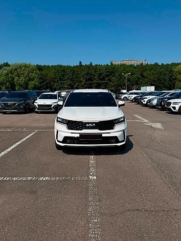 Kia Sorento: 2022 г., 1.6 л, Гибрид, Внедорожник at lalafo.kg Kia Sorento: 2022 г., 1.6 л, Гибрид, Внедорожник