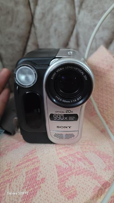mini dv kamera: MiniDV videokamera – Sony Handycam seriyası Xüsusiyyətlər: - Kasetli — 3