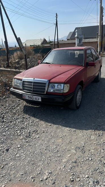 девевые машины: Mercedes-Benz W124: 1985 г., Седан