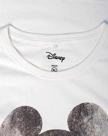 Футболки: Продаю комплект из трёх стильных футболок в отличном состоянии — 6