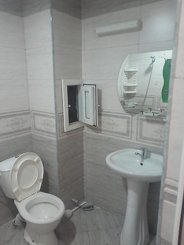 şuşada kirayə evlər: Ev Xırdalan şəhəri Bakı Sumqayıt yolunun 50 metrliyində yerləşir.Ev — 5