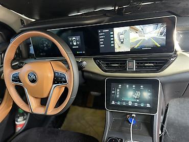 wuling mini ev: Weltmeister W6, 2022 г., 76000 км, Передний, В наличии — 4
