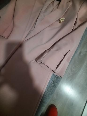 Sakoi: Berska nov sako. Nikad nosen. Ukrasni rukavi, elegantan bros — 1