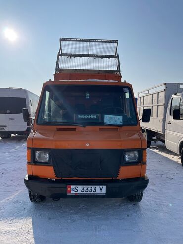 лизинг сельскохозяйственной техники в кыргызстане: Грузовик, Mercedes-Benz, Дубль, 3 т, Б/у