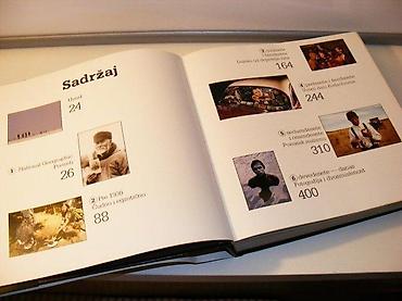 letece: U FOKUSU National Geographic NAJLEPŠI PORTRETIKlett, 2004503 — 2
