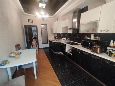 сколько стоит трехкомнатная квартира в бишкеке: 3 комнаты, 115 м², 6 этаж, Дизайнерский ремонт