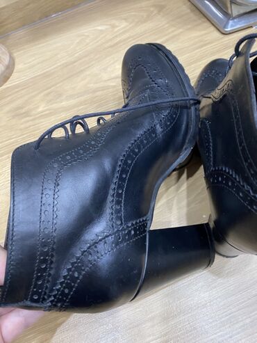 Gležnjače: Gležnjače, Antonella Rossi, 38 — 4