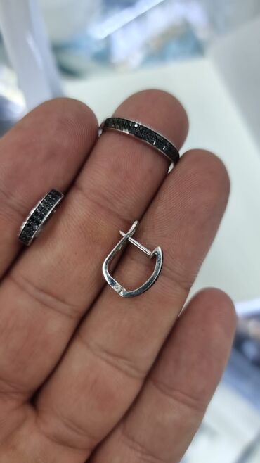 gumus 60: Çox Nadir qarrşılaşdığımız qara briliant 0.60 sot 4 qrama