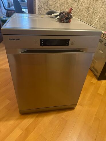Qabyuyan maşınlar: SAMSUNG DW60M6072FS seriyali qabyuyan maşın satıram köçlə əlaqəli