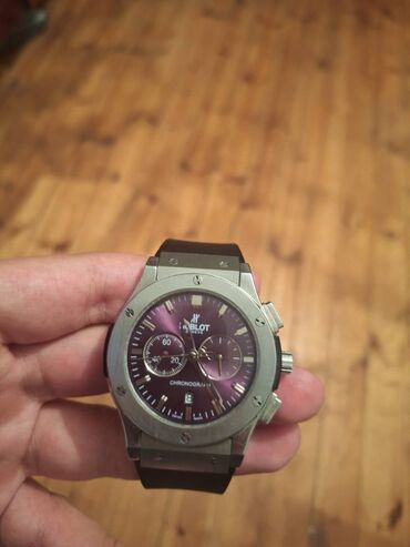 hublot 582 888 qiymeti: İşlənmiş, Qol saatı, Hublot, rəng - Bənövşəyi