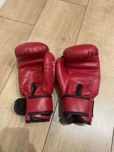 купить боксерские перчатки в бишкеке: Боксерские перчатки
12 лет