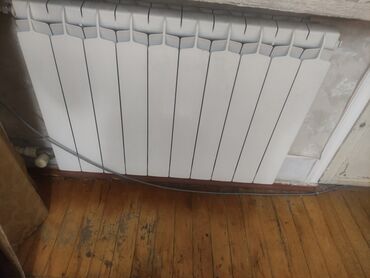 çuqun radiatorlar: İşlənmiş Seksiyalı Radiator Çuqun, Ünvandan götürmə, Kredit yoxdur