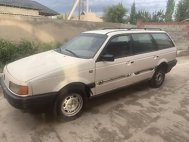 аваринные машины: Volkswagen Passat: 1993 г., 1.8 л, Универсал — 2
