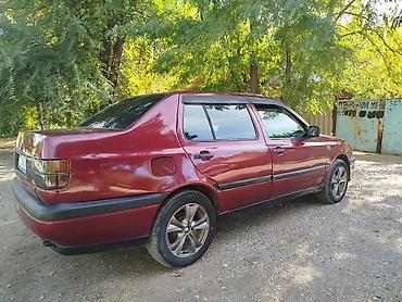 Volkswagen: Volkswagen Vento: 1993 г., 1.8 л, Механика, Бензин, Седан — 4