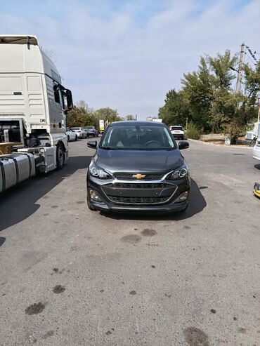 ас машина: Chevrolet Spark: 2021 г., 1 л, Вариатор, Бензин, Хэтчбэк