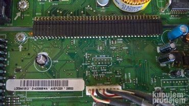 Aksesoari za TV i video: Thomson 32LB040S5 u delovima AV Main board 21483090 EFC031E IFC130 — 3