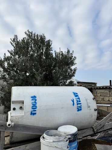 su ceni islenmis: Bak, Plastik, 1000 l l, İşlənmiş, Ünvandan götürmə, Ödənişli çatdırılma