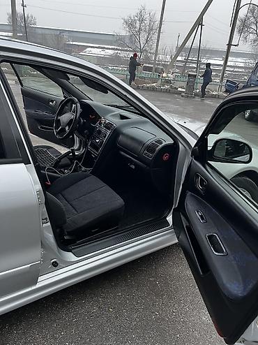 Mitsubishi: Mitsubishi Galant: 2003 г., 2.5 л, Механика, Бензин, Седан — 9