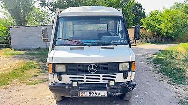 w210 2 2: Грузовик, Mercedes-Benz, Стандарт, 3 т, Б/у — 1