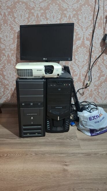 Kompüter ehtiyyat hissələri: Hamısı satılır 1 konputer 1 manitor işləyir 2ci pc bilmirəm dəqiq