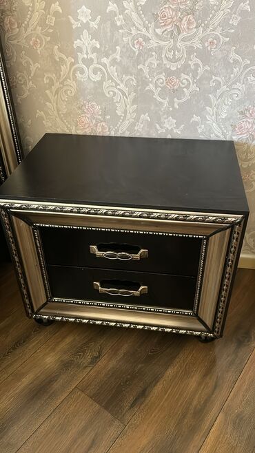 туалетный столик белый: İkinəfərlik çarpayı, Dolab, İşlənmiş lalafo.az -da туалетный столик белый: İkinəfərlik çarpayı, Dolab, İşlənmiş