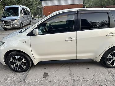 тойата ист: Toyota Ist: 2003 г., Автомат, Бензин, Хэтчбэк — 8