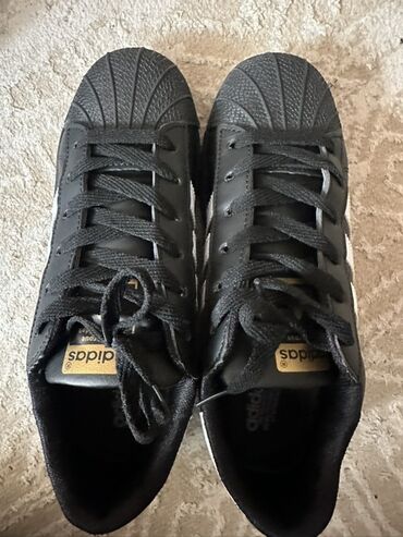 обувь адидас: Мужские кроссовки, 39, Adidas, Новый, цвет - Черный, Самовывоз