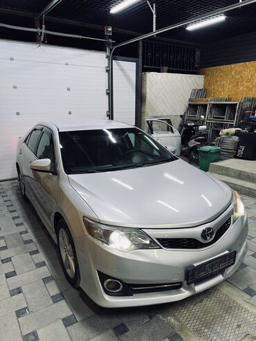 центр замок машина: Toyota Camry: 2013 г., 2.5 л, Автомат, Бензин, Седан