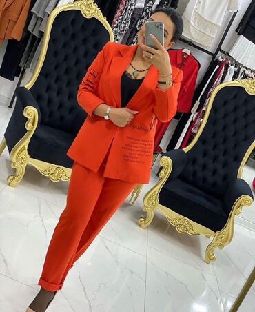 кожаная куртка женская: Brend maldi 130azn alinib