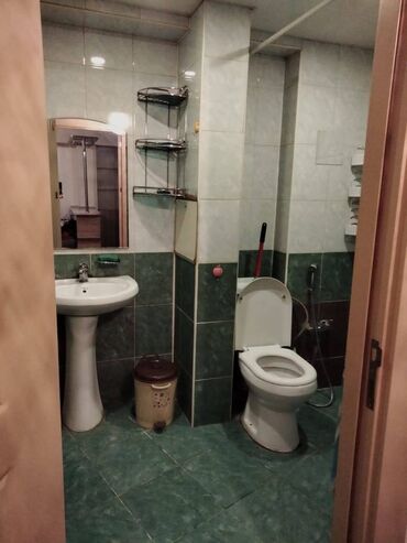 Uzunmüddətli kirayə mənzillər: Mənzil kirayə verilir. 2 otaq 9.5 mər. 55 kv. Seherin merkezinde — 4