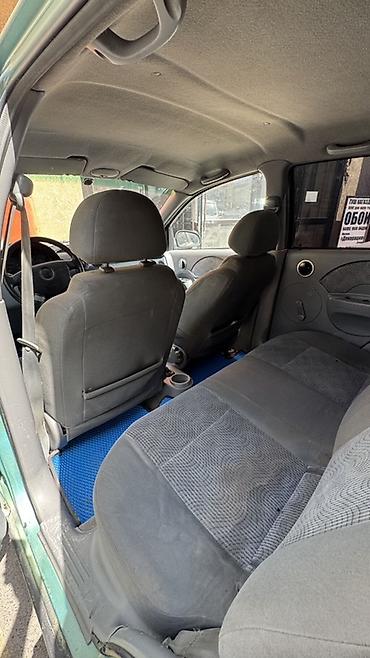 xpeng g3: Chevrolet Aveo: 2004 г., Бензин, Хэтчбэк — 7