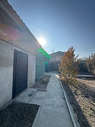 Продажа коттеджей и домов: Продаётся дом 8 соток городе Кант всё остаётся с мебелью и техникой — 8