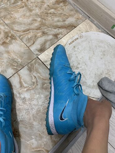 пластырь от мозолей бишкек: Эркектердин кроссовкасы, 43, Nike, Колдонулган, түсү - Көк, Өзү алып кетүү, Акылуу жеткирүү