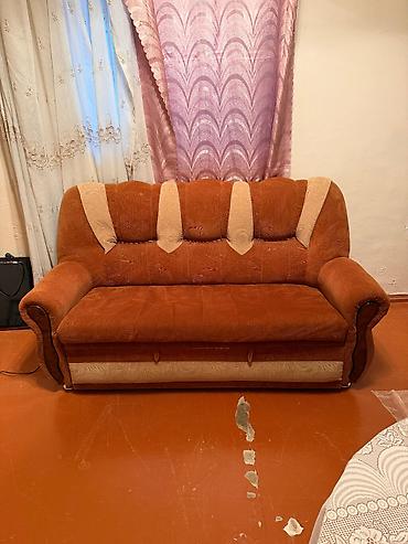 Divanlar: Divan, İşlənmiş, Açılan, Parça, Çatdırılma yoxdur — 2