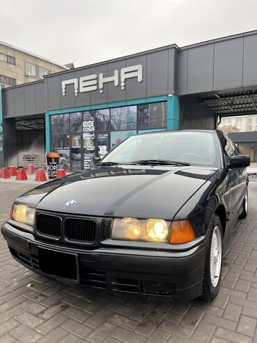 заднее стекло машины: BMW 3 series: 1995 г., 1.6 л, Механика, Бензин