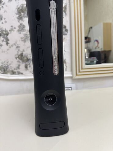 xbox 360 freeboot купить: Xbox 360, 120 gb shnurlari yaninda (ishtenmis)